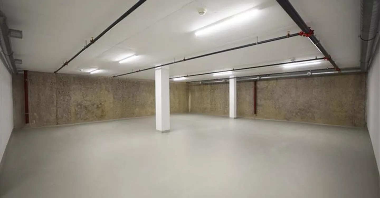 Edificio ad uso misto in affitto - Foto 1 di 9