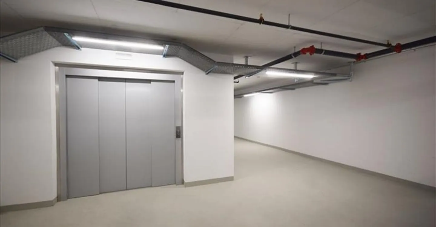Edificio ad uso misto in affitto - Foto 5 di 9