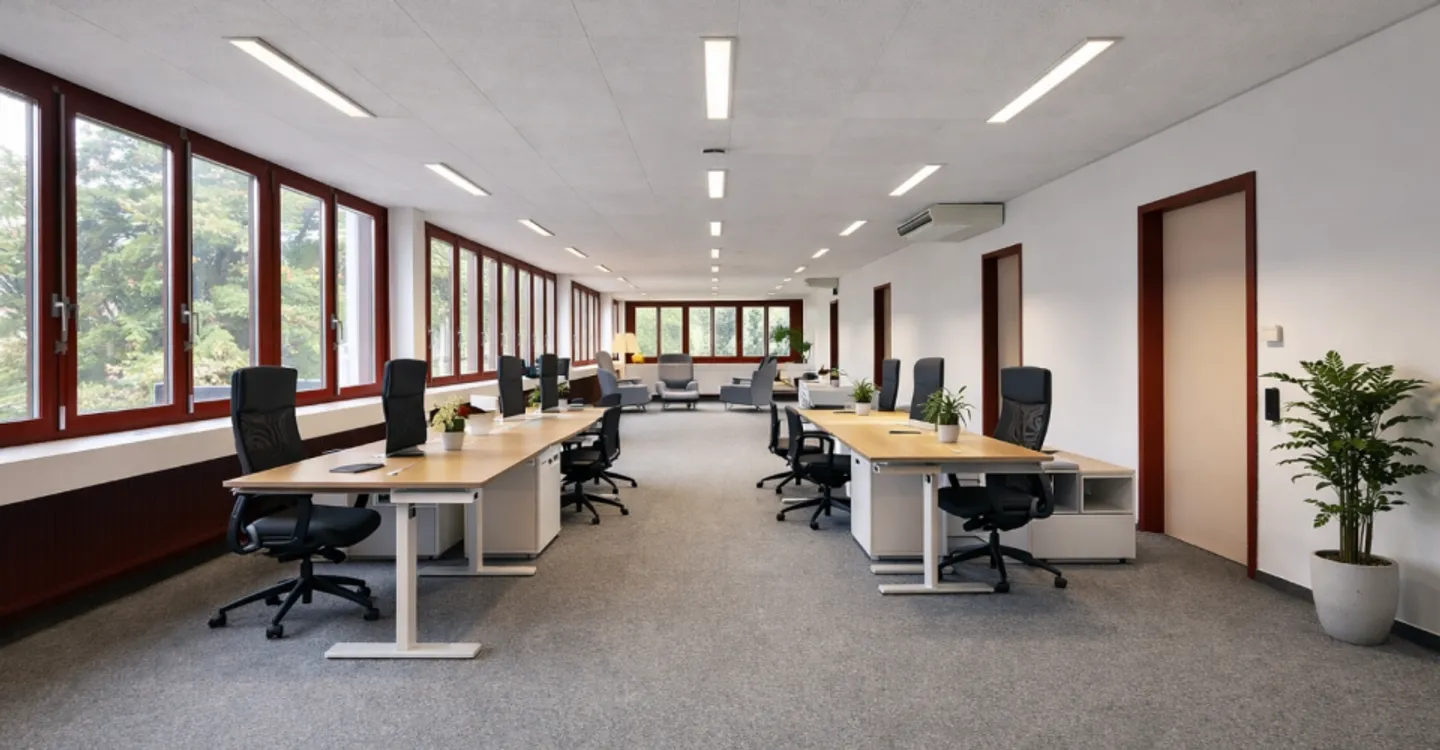 Ufficio moderno con servizi - Foto 1 di 4