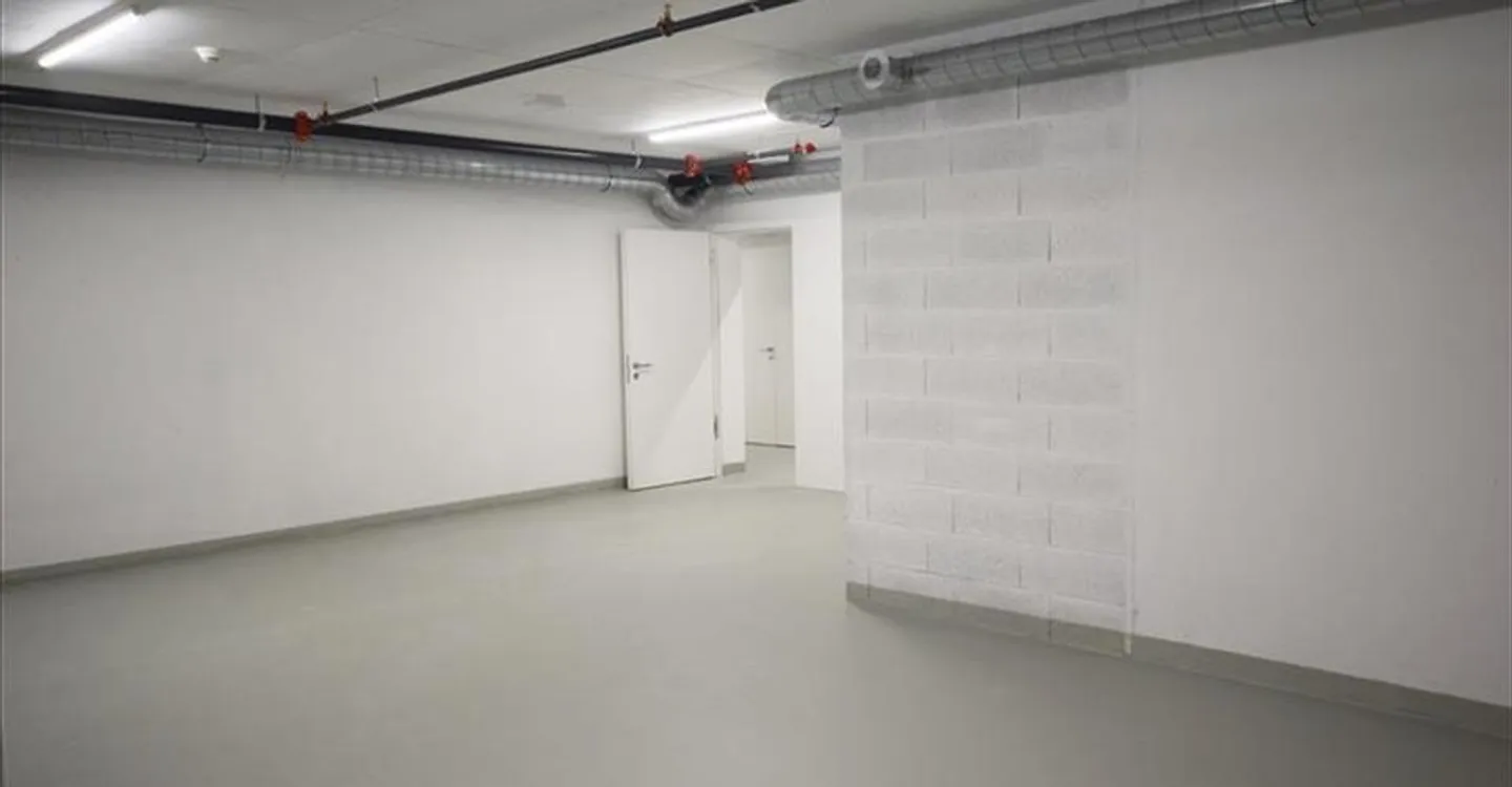 Edificio ad uso misto in affitto - Foto 6 di 9
