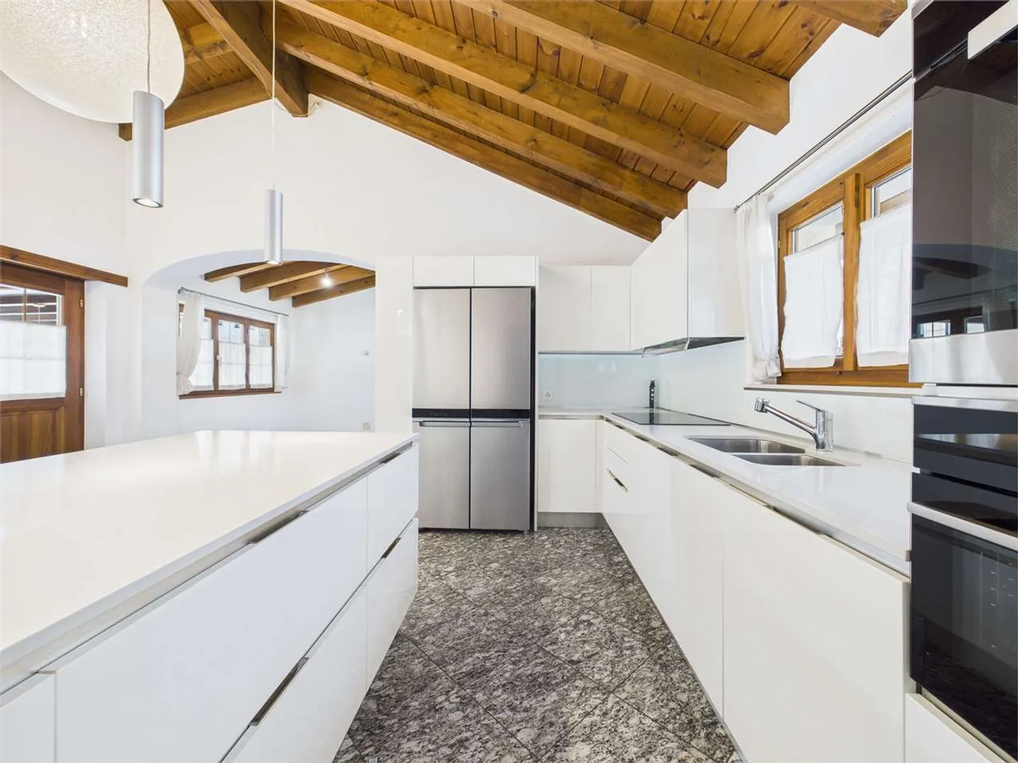 Villa caractéristique avec annexe à Lodrino - Photo 6 sur 13