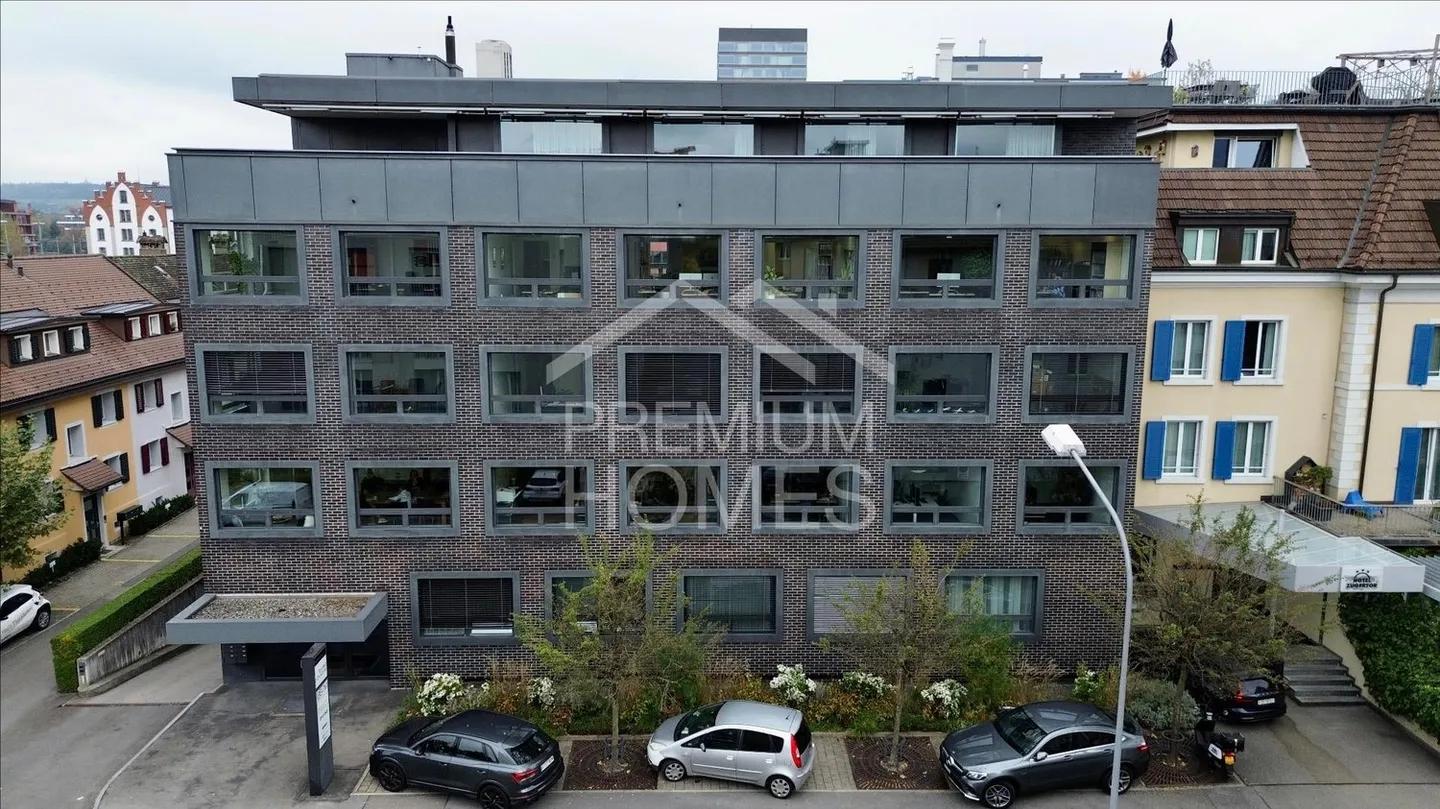 Representative commercial space in the heart of Zug! - Photo 2 of 6
