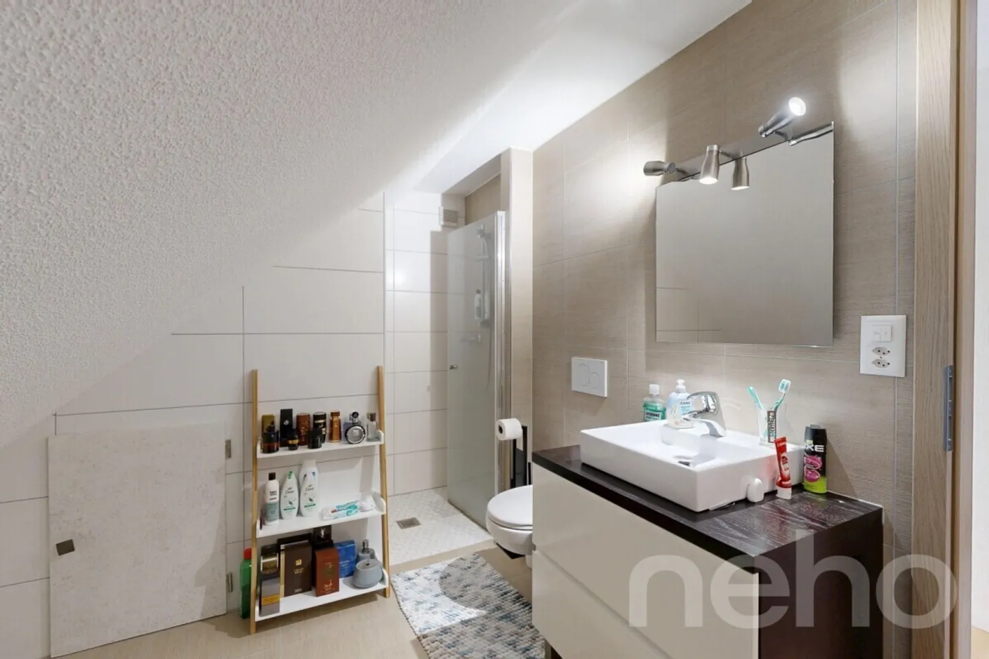 Building with Excellent Yield Fully Renovated! - Photo 8 of 12