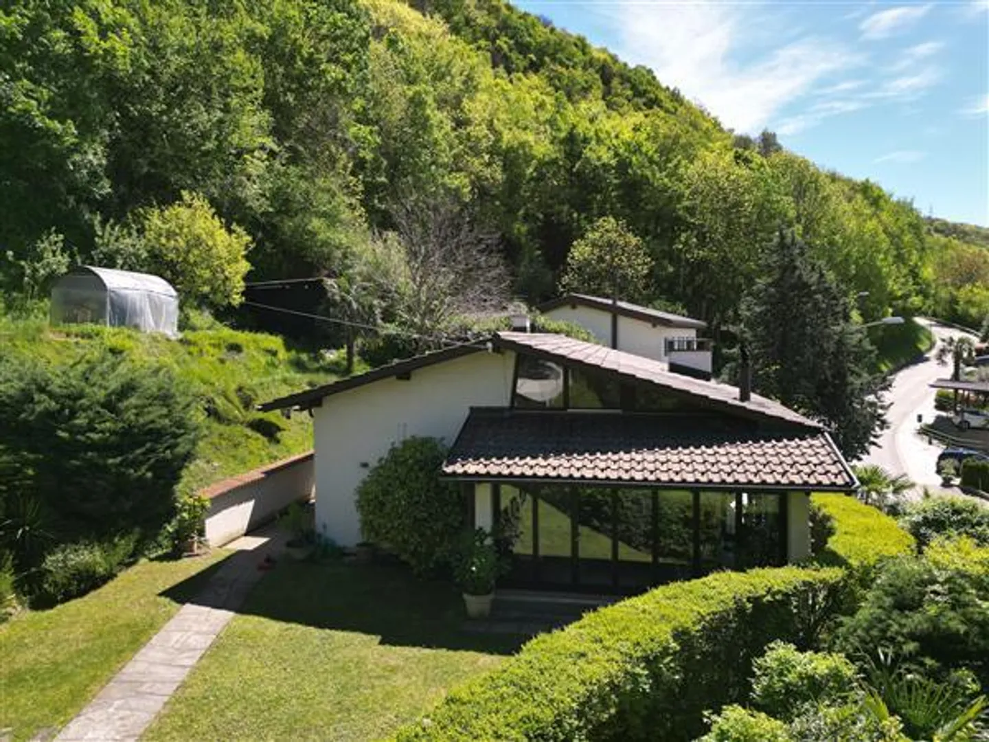 Carabbia: Casa con 4.5 Stanze - Foto 1 di 13