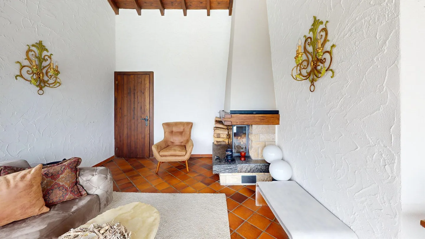 Ampia casa familiare con giardino d'inverno - Foto 7 di 11