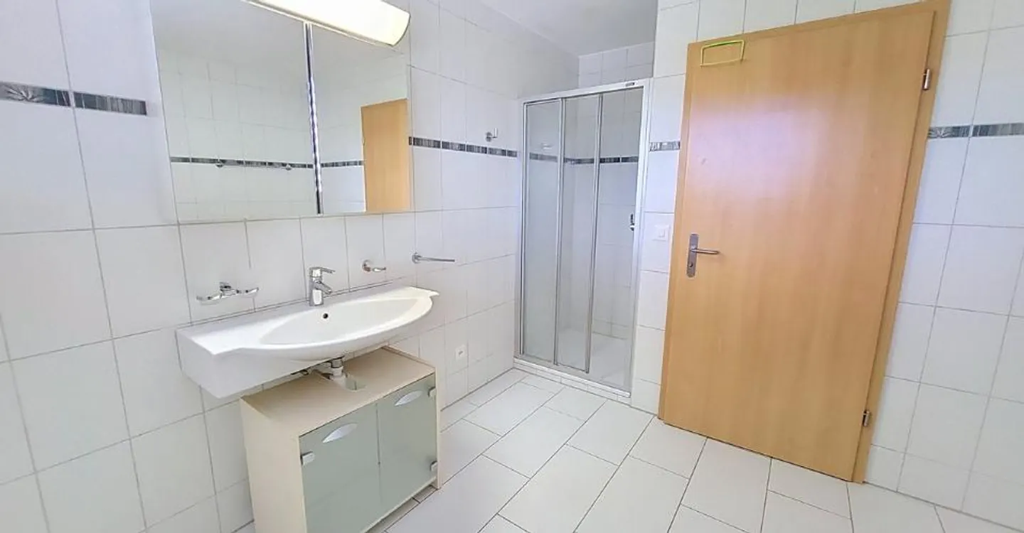 Appartamento 3.5 locali al piano terra a Chabrey / VD - Foto 6 di 11