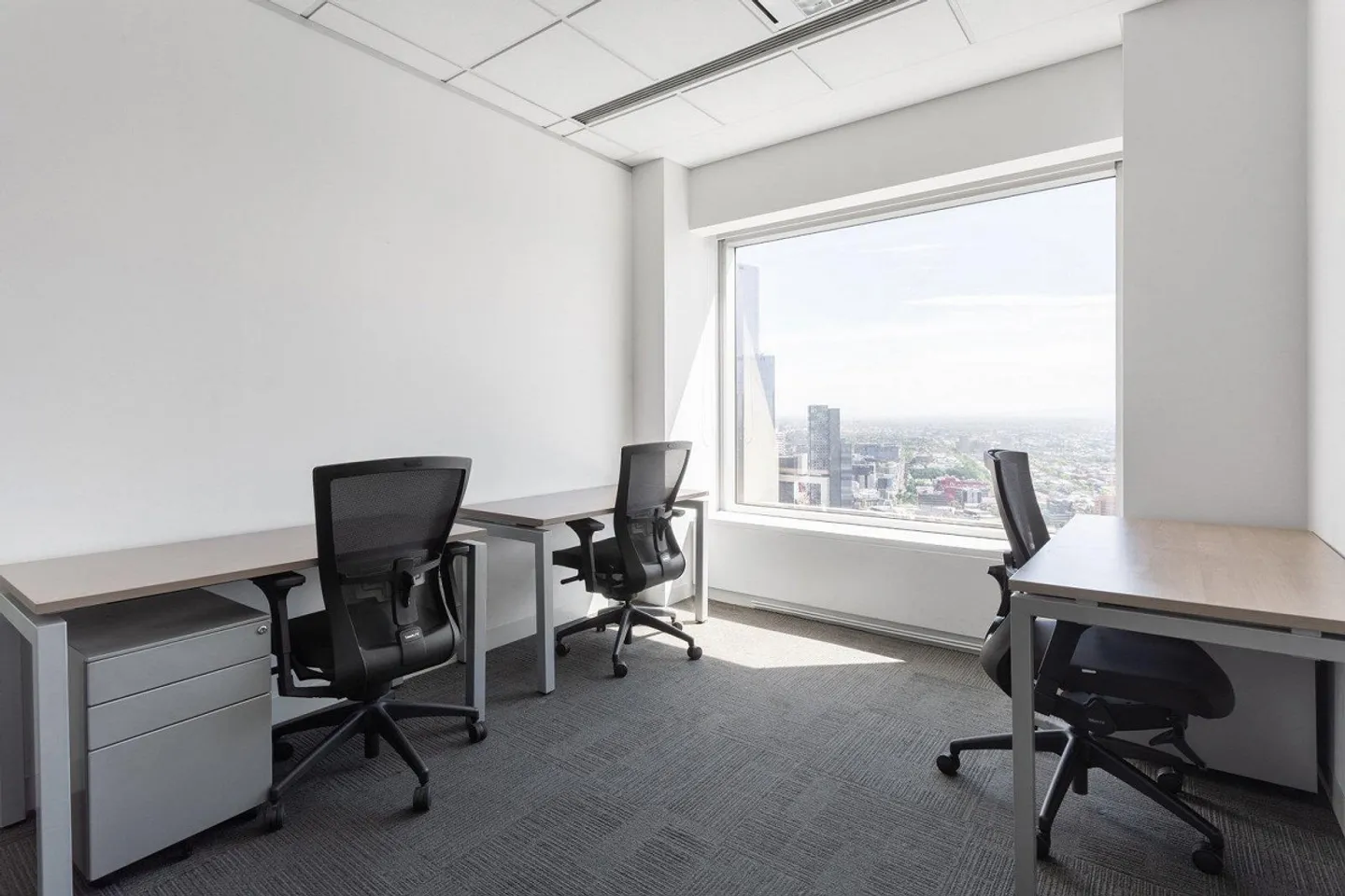 Espace de bureau privé pour 15 personnes à Regus Spoom Green City, Manegg - Photo 2 sur 7