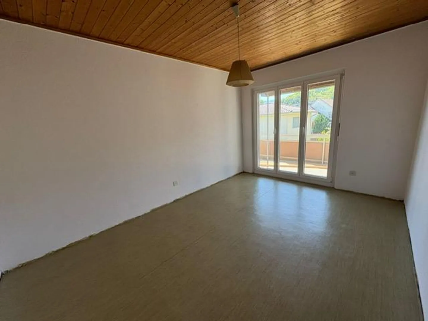 Maison individuelle (semi-détachée) centre, adaptée aux familles - Photo 9 sur 14