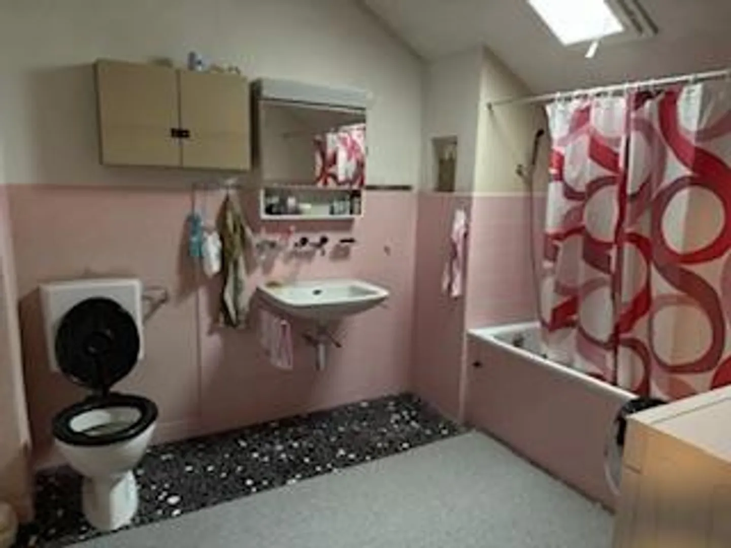 Maison individuelle (semi-détachée) centre, adaptée aux familles - Photo 11 sur 14