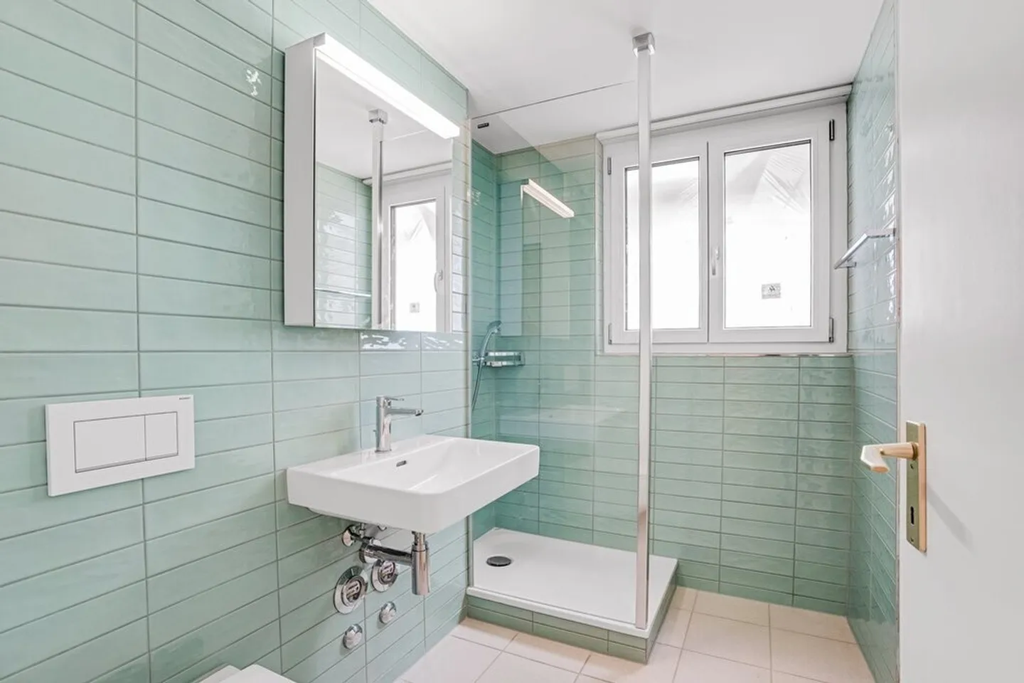 Apartment is looking for single - Photo 6 of 7