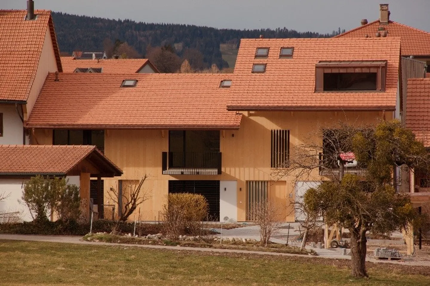 Modern Apartment with Mountain View - Photo 1 of 4