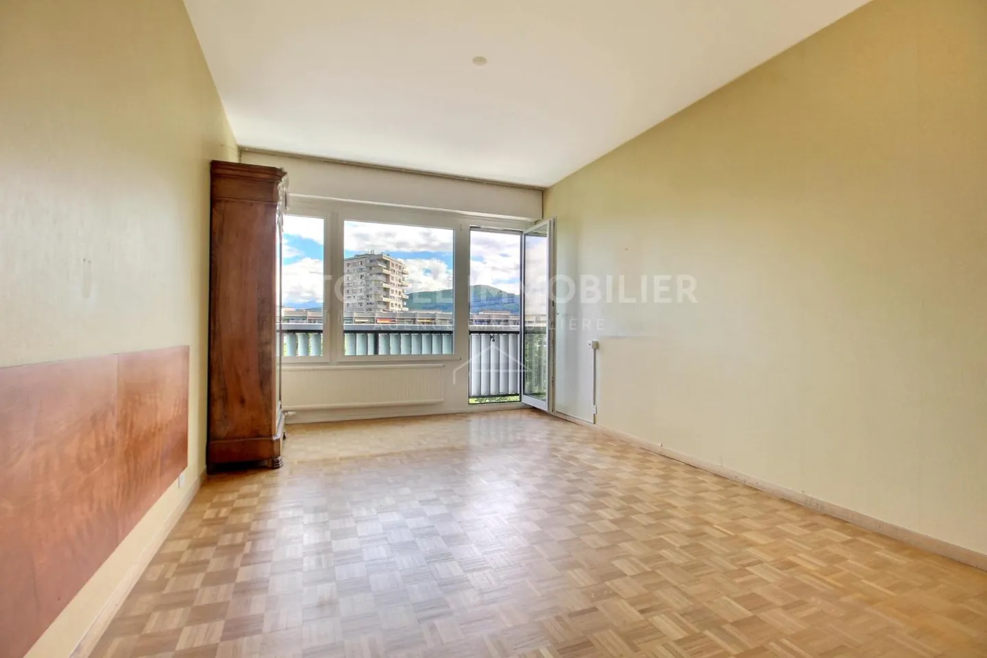 4-room apartment - Photo 3 of 6