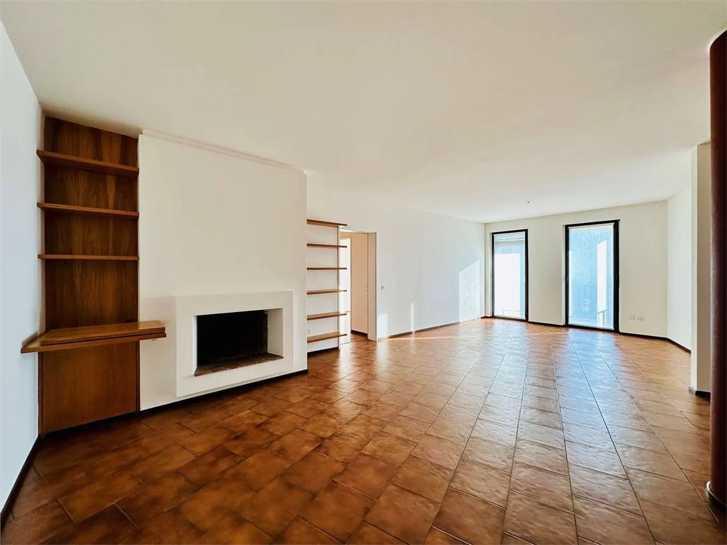 Helle Wohnung mit atemberaubender Aussicht - Foto 4 von 12