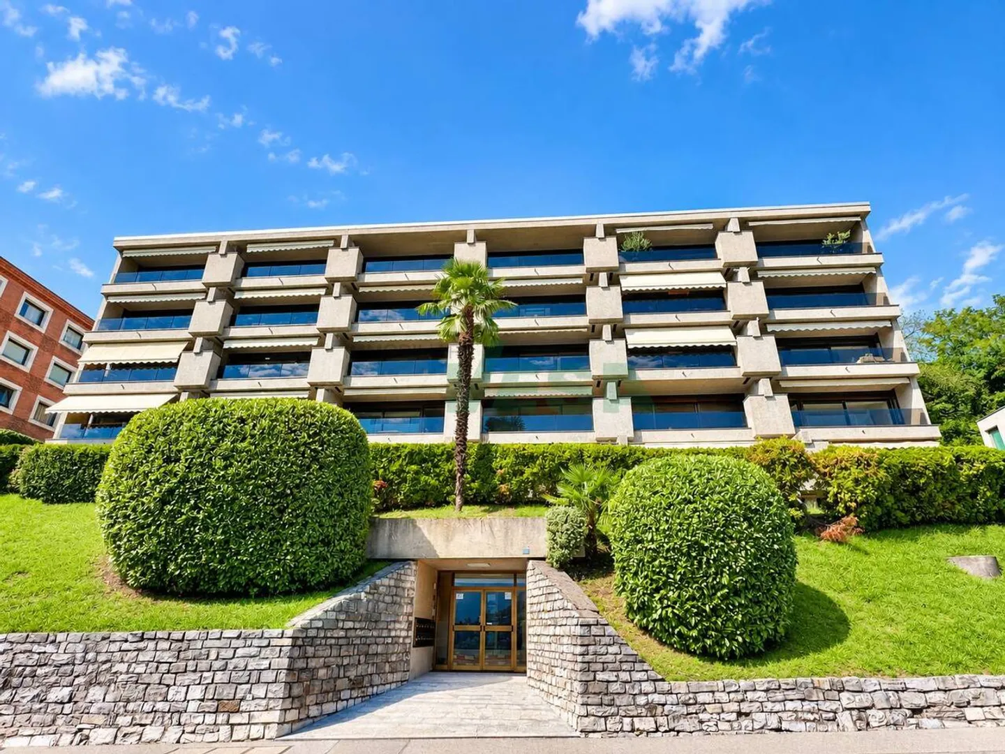 Appartamento moderno con vista lago - Foto 3 di 11