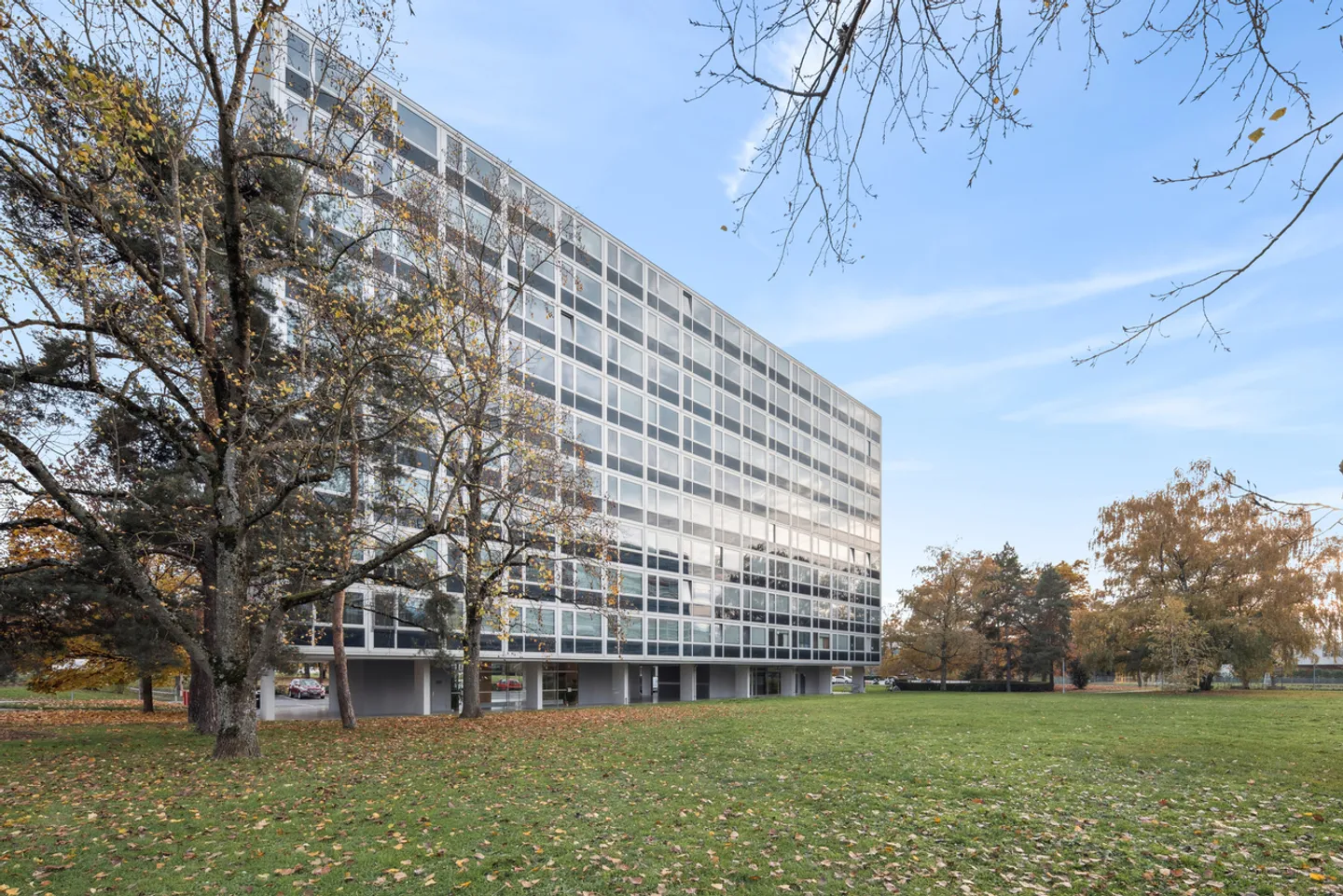 Elegant renovated apartment in the heart of Meyrin - Photo 14 of 14