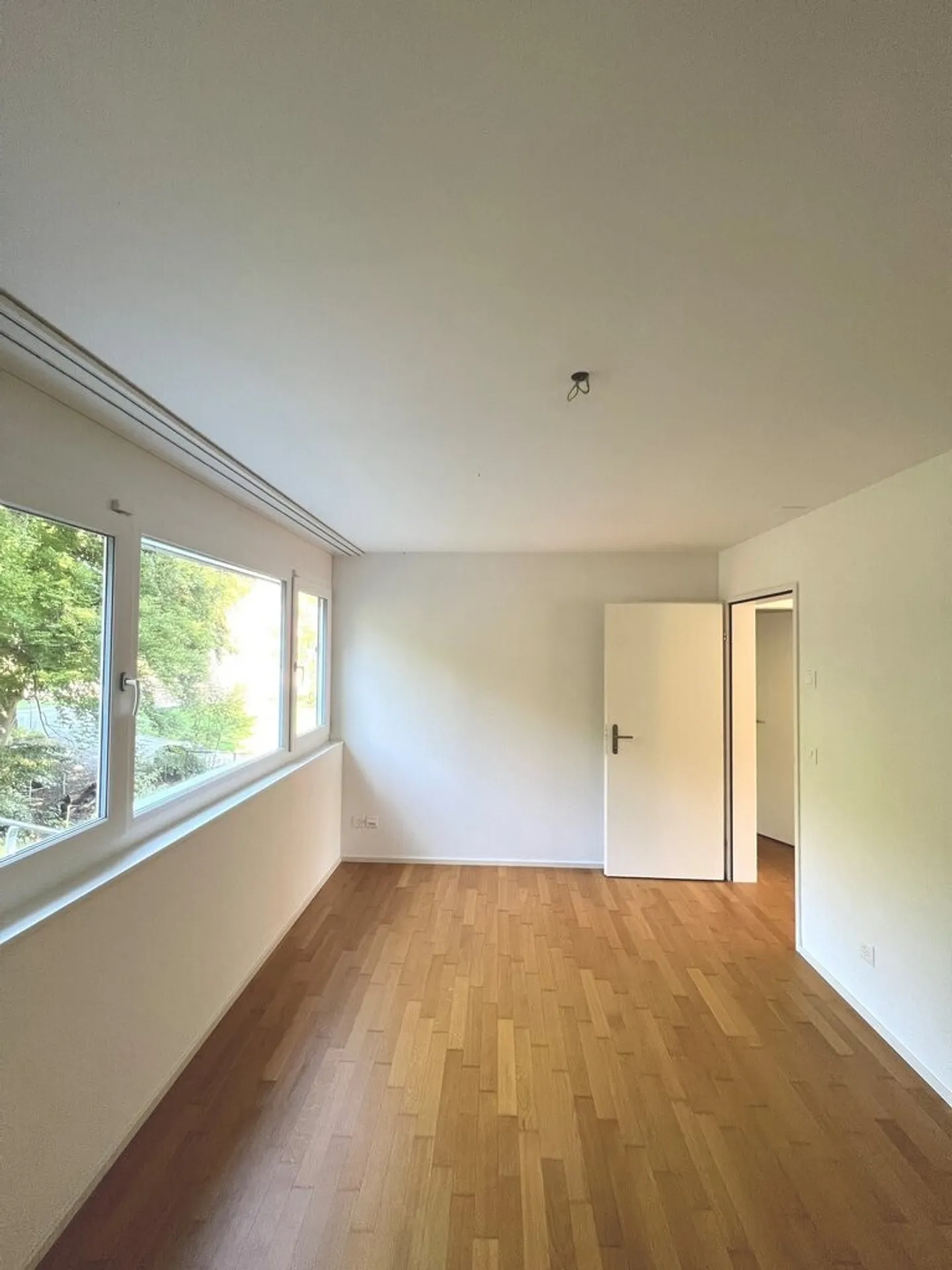 Modern and Functional Living - Photo 3 of 7