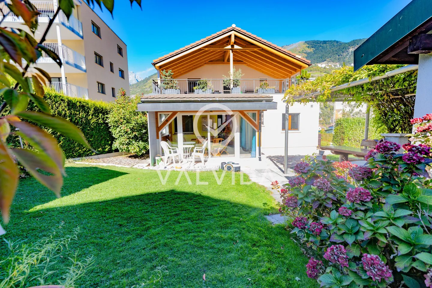 Votre nouveau chez-vous avec véranda et idylle de jardin à Leuk-Susten - Photo 3 sur 18