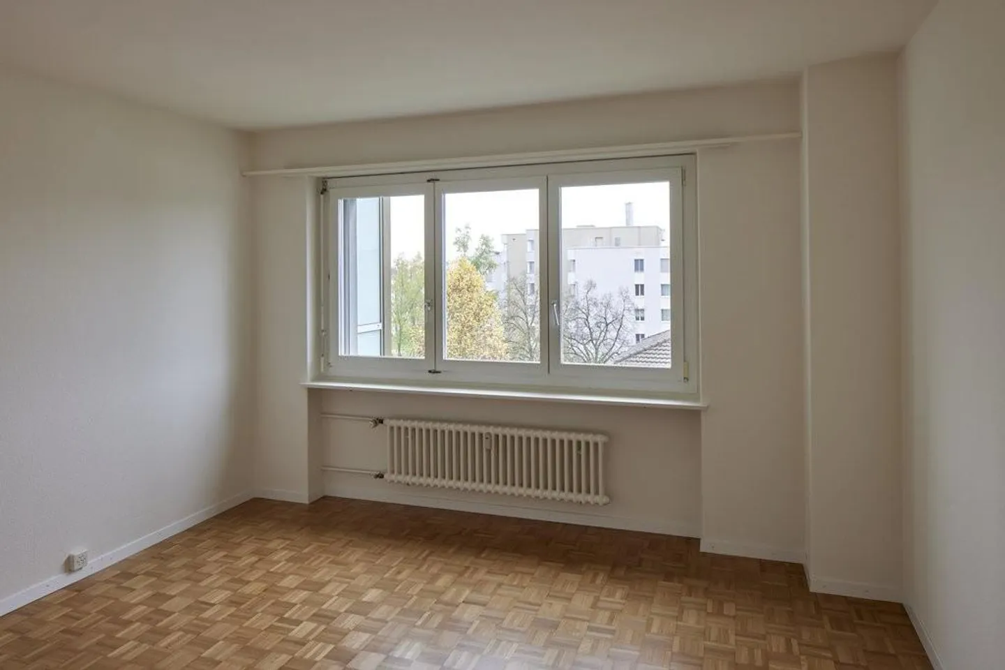 RENT WITHOUT SECURITY DEPOSIT in a central location in Wettingen - Photo 5 of 7