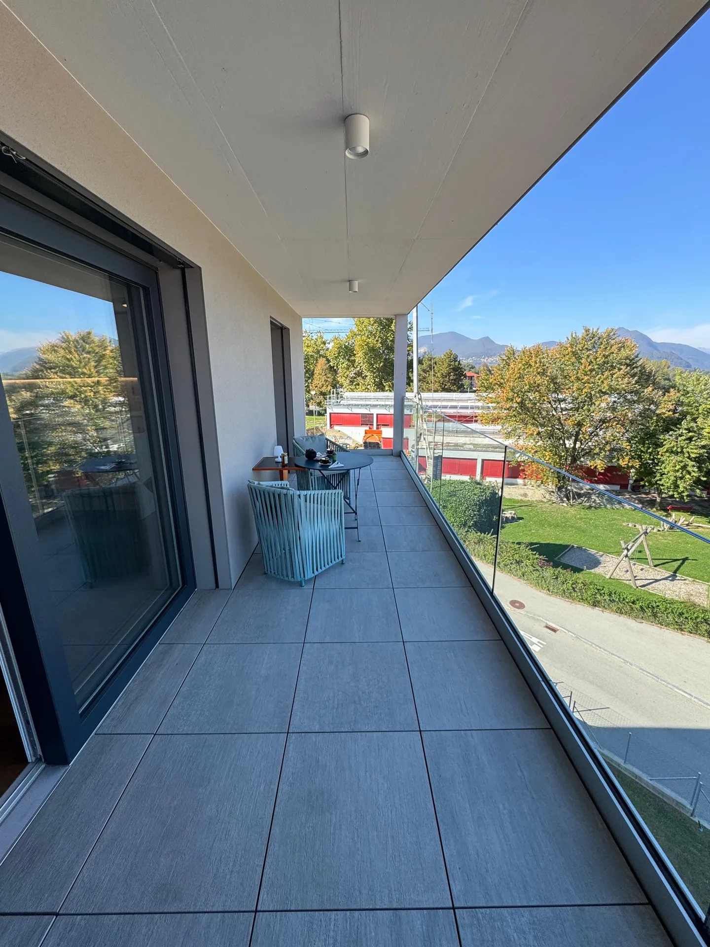 Novazzano – Modern penthouse with panoramic terraces and high-quality fittings - Photo 2 of 23
