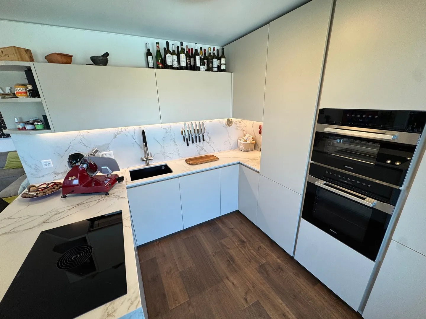 Novazzano – Modern penthouse with panoramic terraces and high-quality fittings - Photo 8 of 23