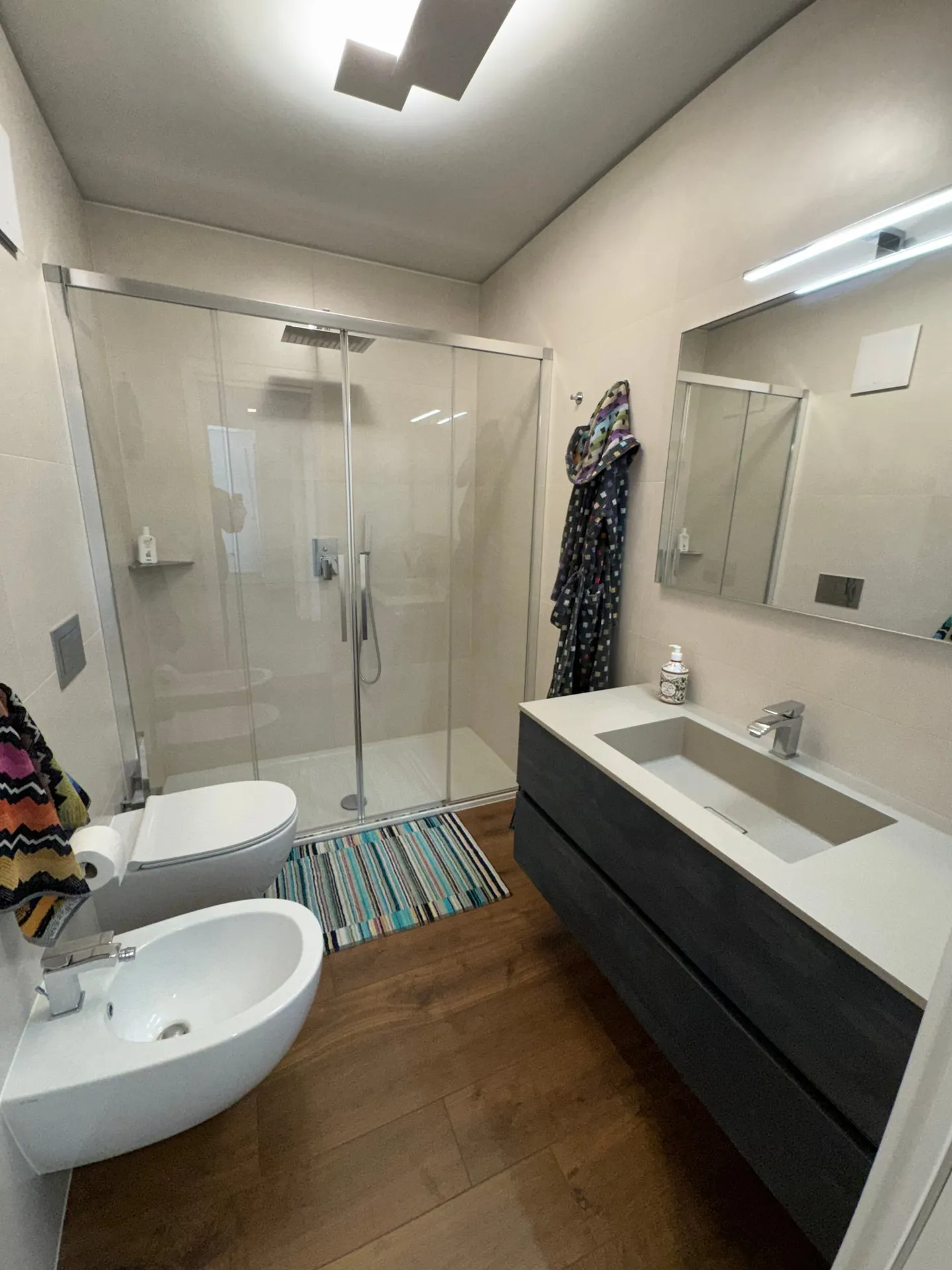 Novazzano – Modern penthouse with panoramic terraces and high-quality fittings - Photo 21 of 23