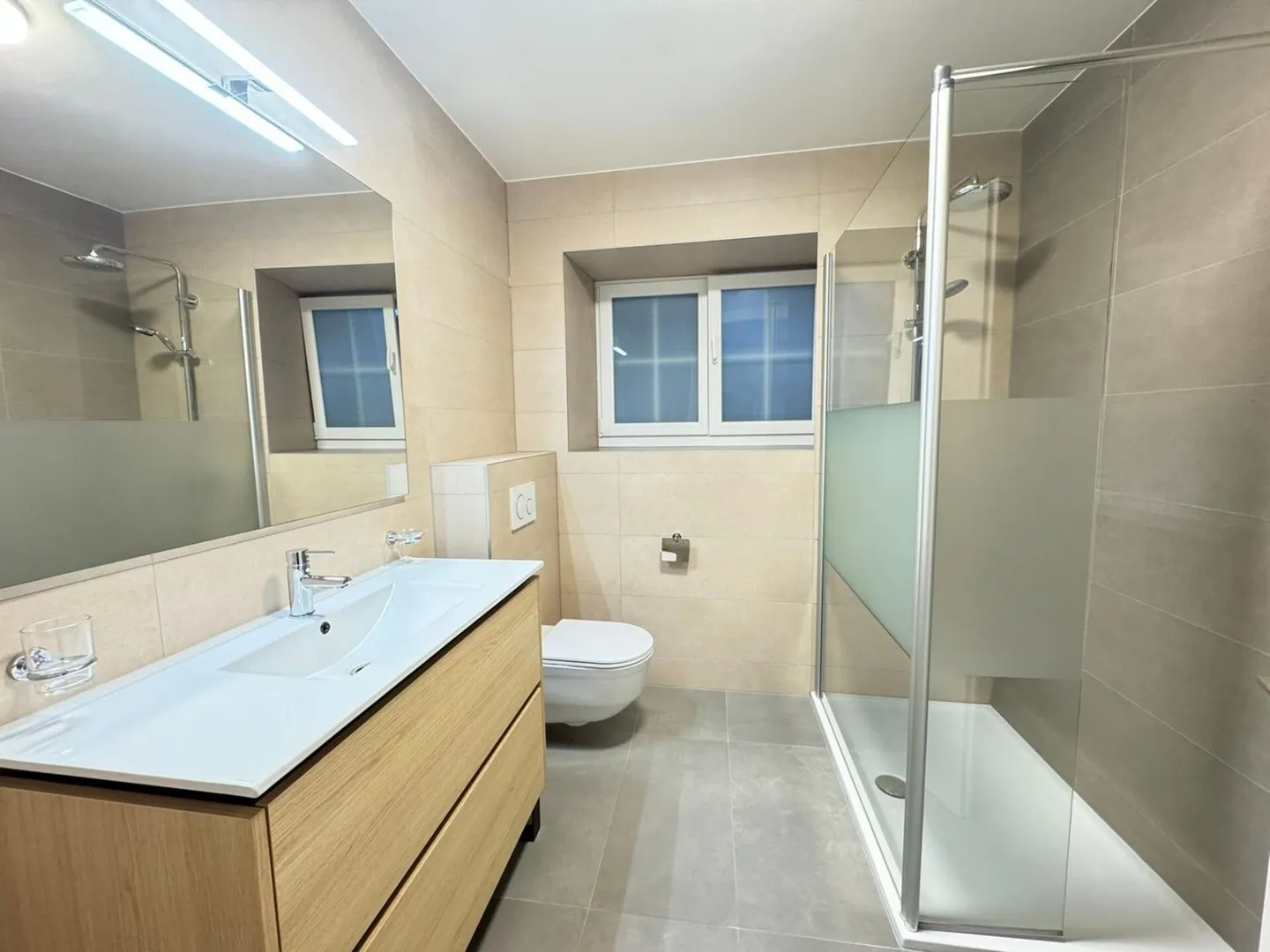 Eclépens - Semi-detached house with 8.5 rooms - Photo 4 of 10