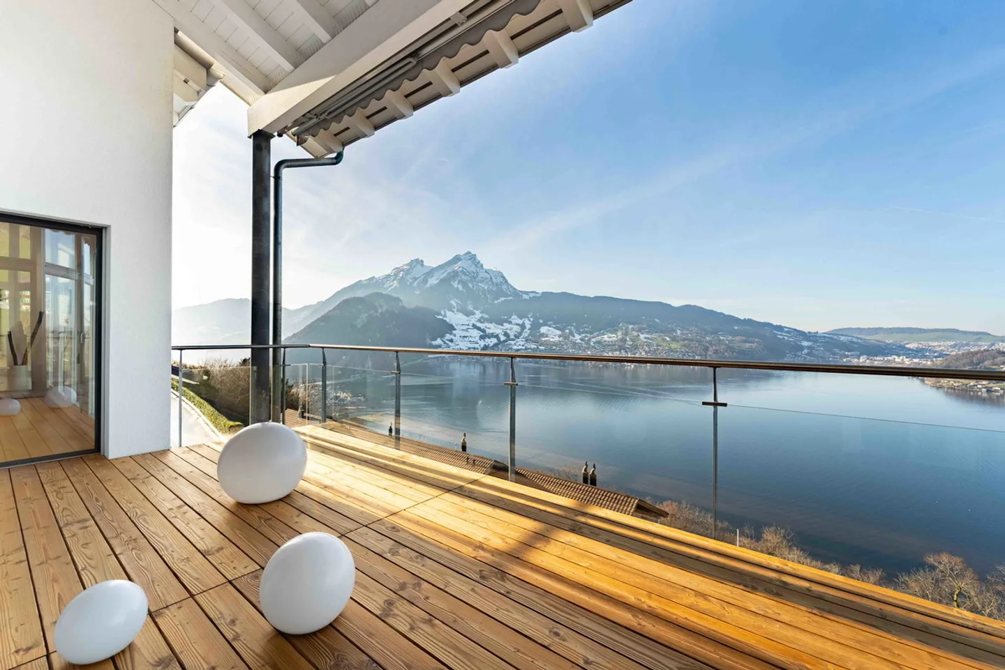 Stylish Penthouse Maisonette for Independent Living Concepts - Photo 2 of 4