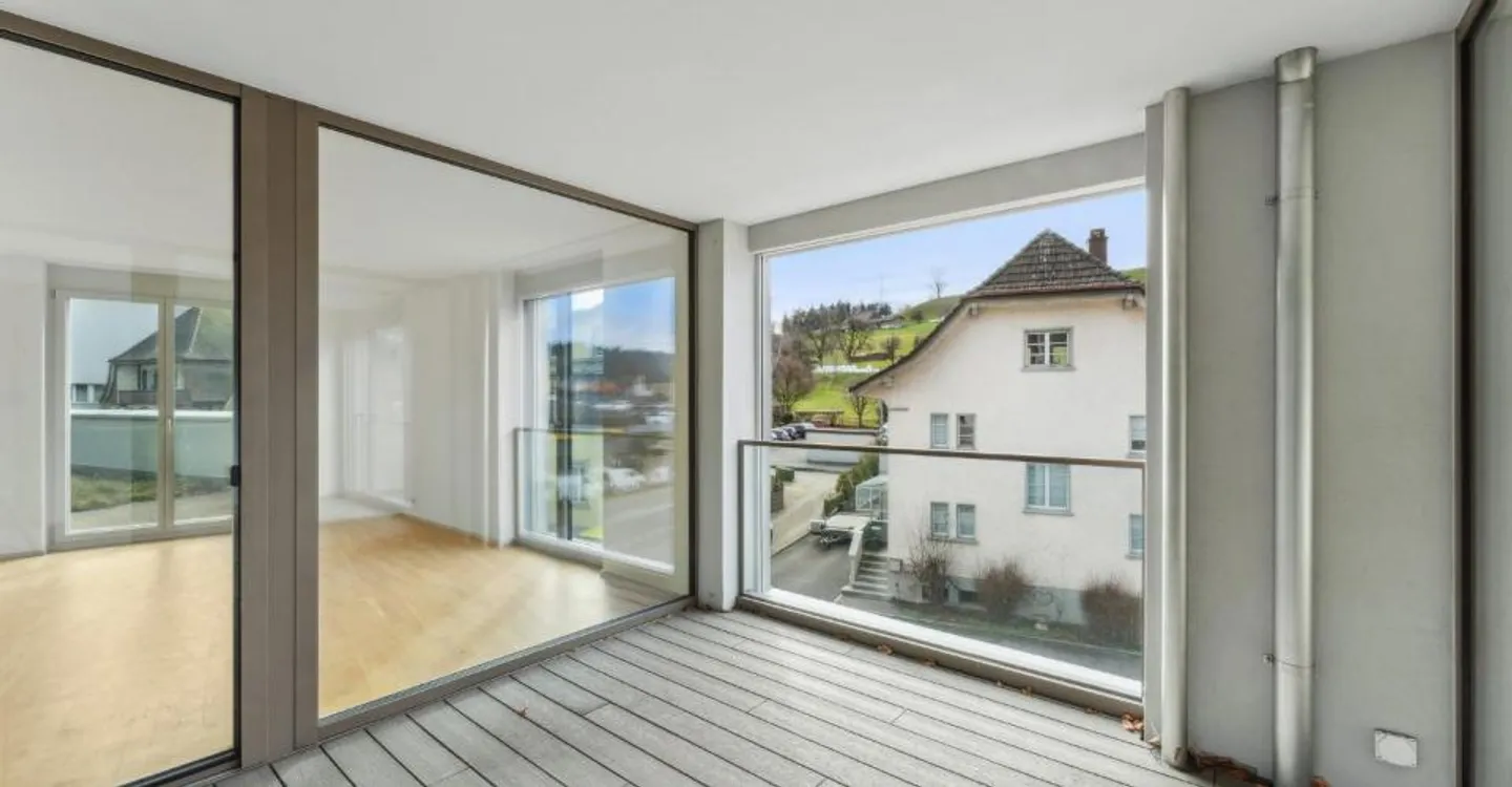 Vivere moderno, loggia e area salotto - Foto 8 di 9