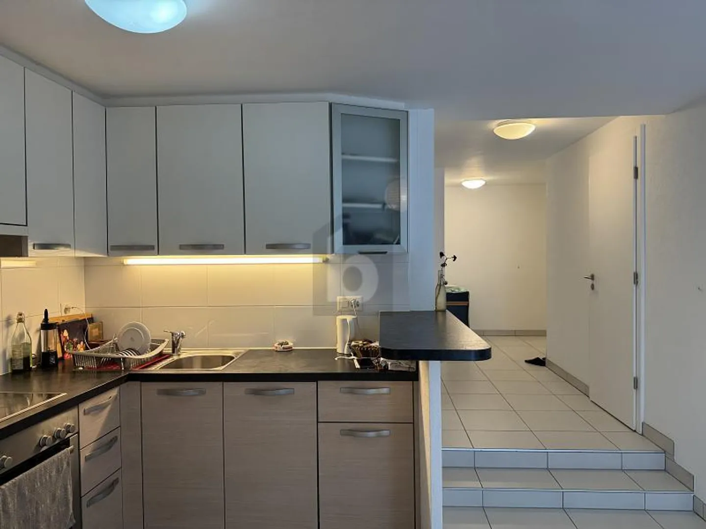 Appartement Charmant avec Loggia - Photo 4 sur 6