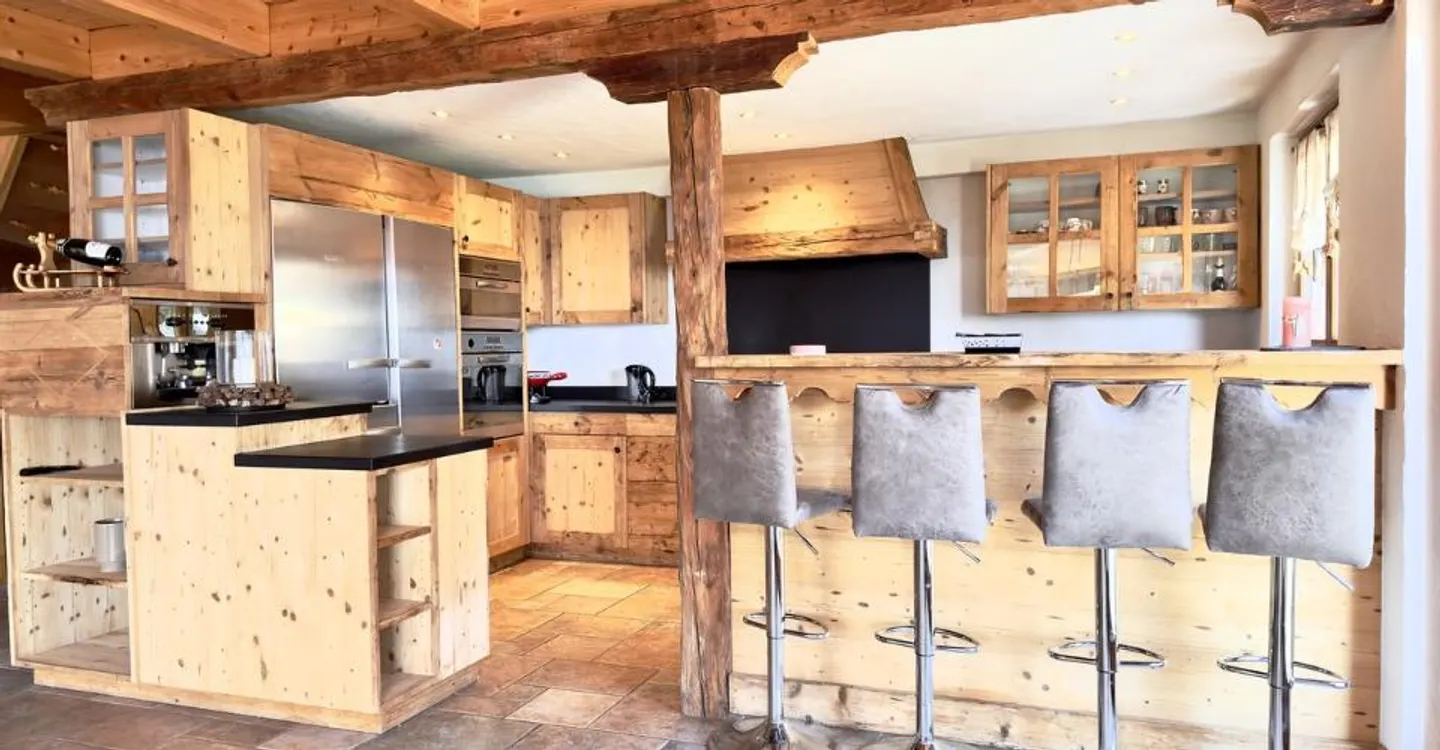 Charming Chalet with Mountain Views - Photo 7 of 11