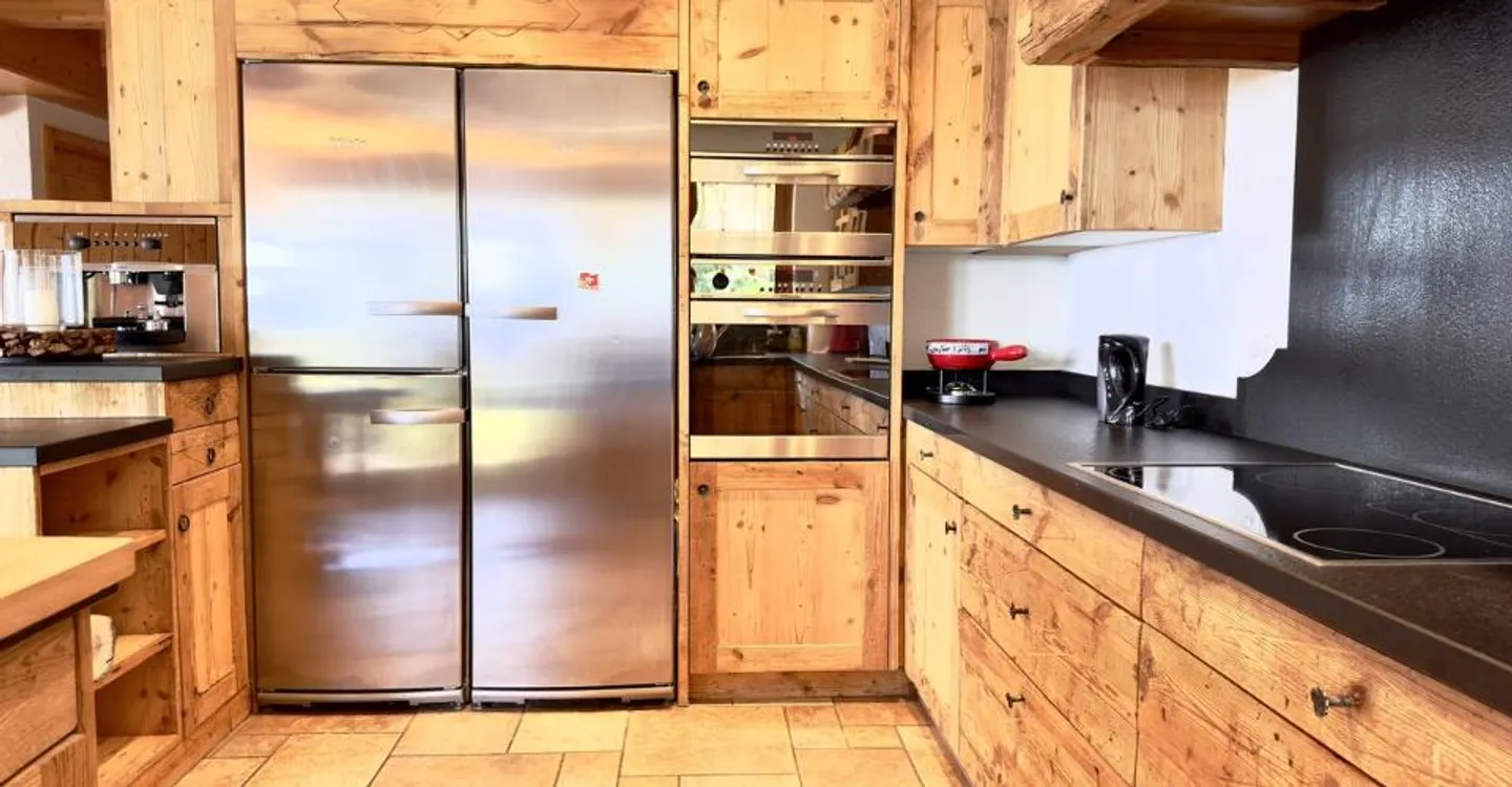 Charming Chalet with Mountain Views - Photo 10 of 11