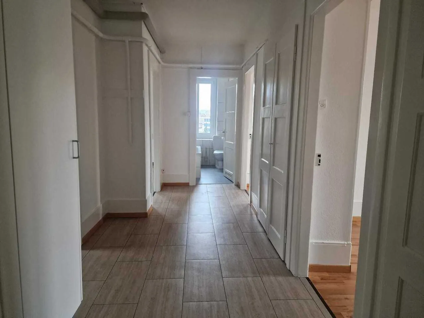 APPARTAMENTO DI 3 LOCALI AL 1° PIANO CON BALCONE - Foto 6 di 7