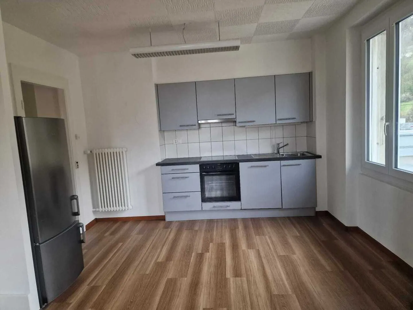 APPARTAMENTO DI 3 LOCALI AL 1° PIANO CON BALCONE - Foto 2 di 7