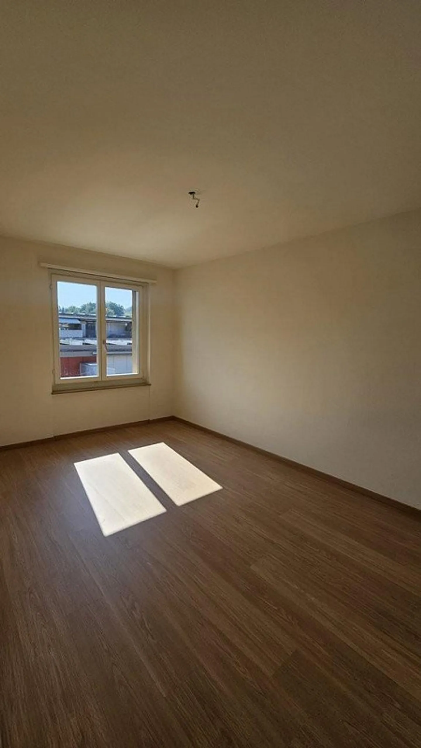 Limité jusqu'au 30.09.2028 - Appartement à la gare d'Adliswil - Photo 6 sur 9
