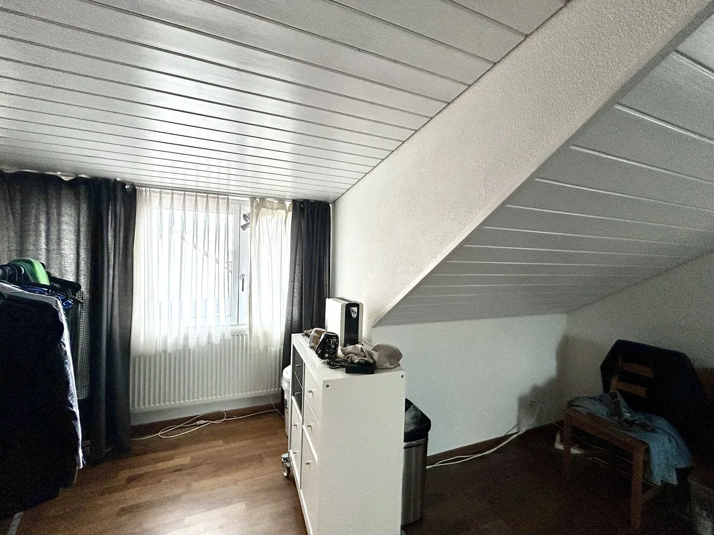 Maison individuelle dans un emplacement calme avec des possibilités polyvalentes ! - Photo 11 sur 17