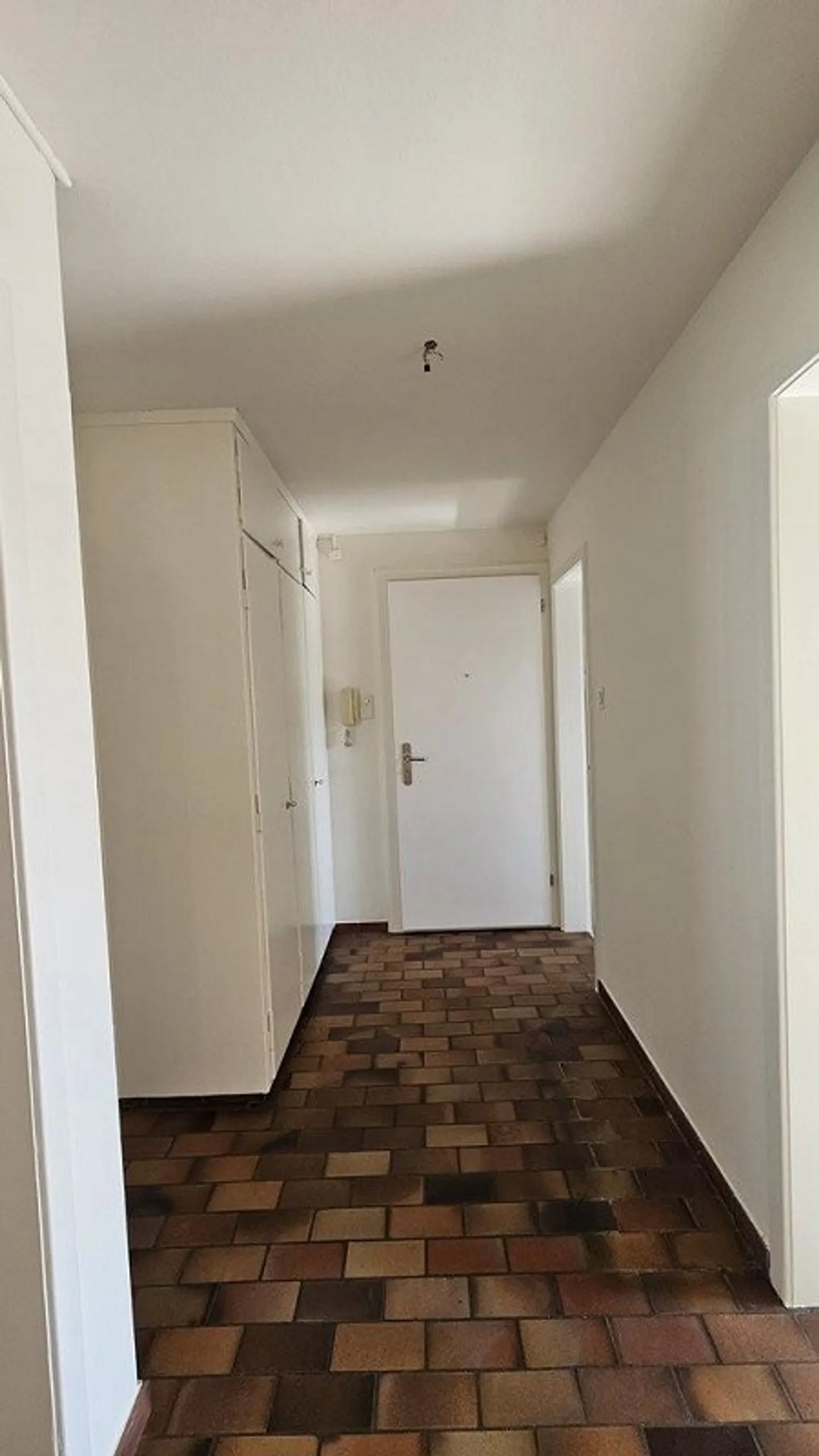 Limité jusqu'au 30.09.2028 - Appartement à la gare d'Adliswil - Photo 9 sur 9