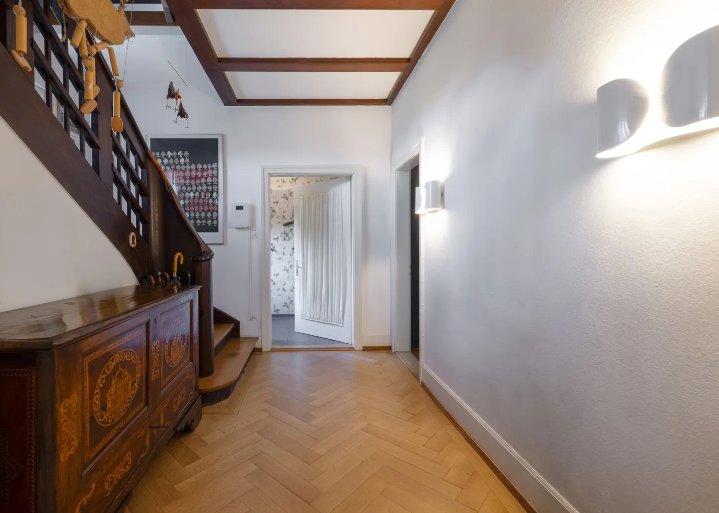 Grande proprietà immobiliare - Proprietà unica con alberi maturi, piscina e privacy a Wabern vicino a Berna - Foto 14 di 19