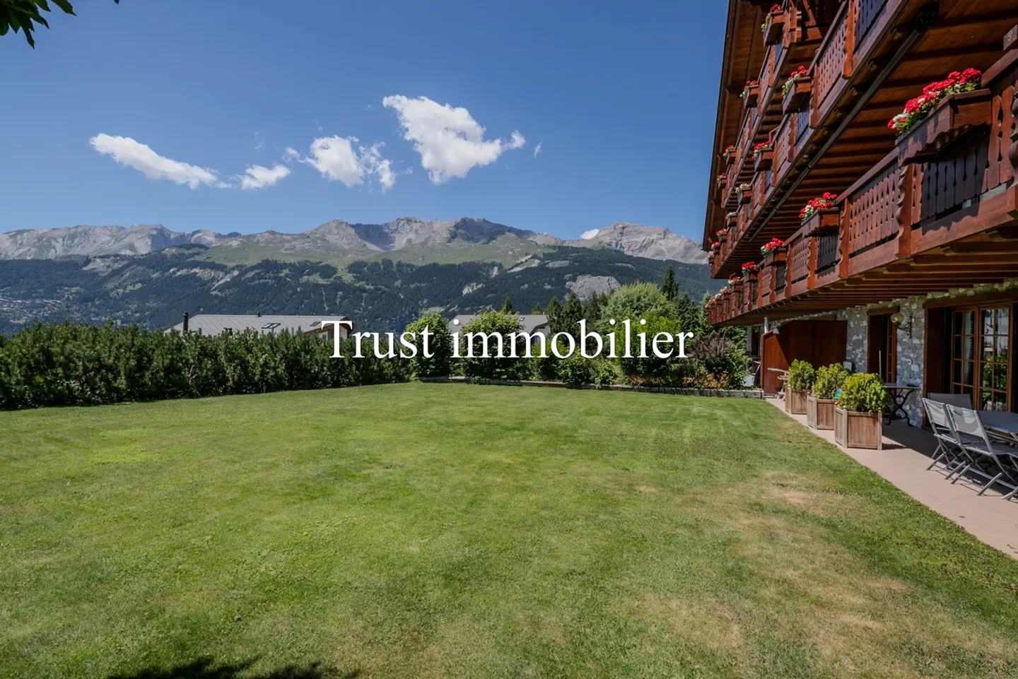 4002. Appartamento di prestigio - Foto 2 di 22