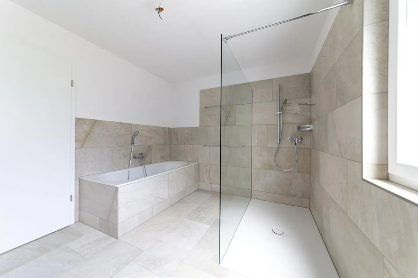 Ampio appartamento di 4,5 locali in affitto a Fruthwilen - Foto 10 di 16