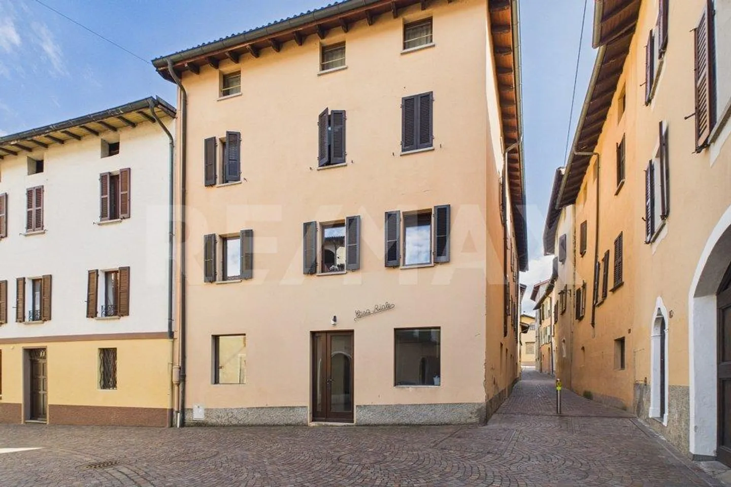 Appartamento elegante vicino al Lago di Lugano - Foto 1 di 13