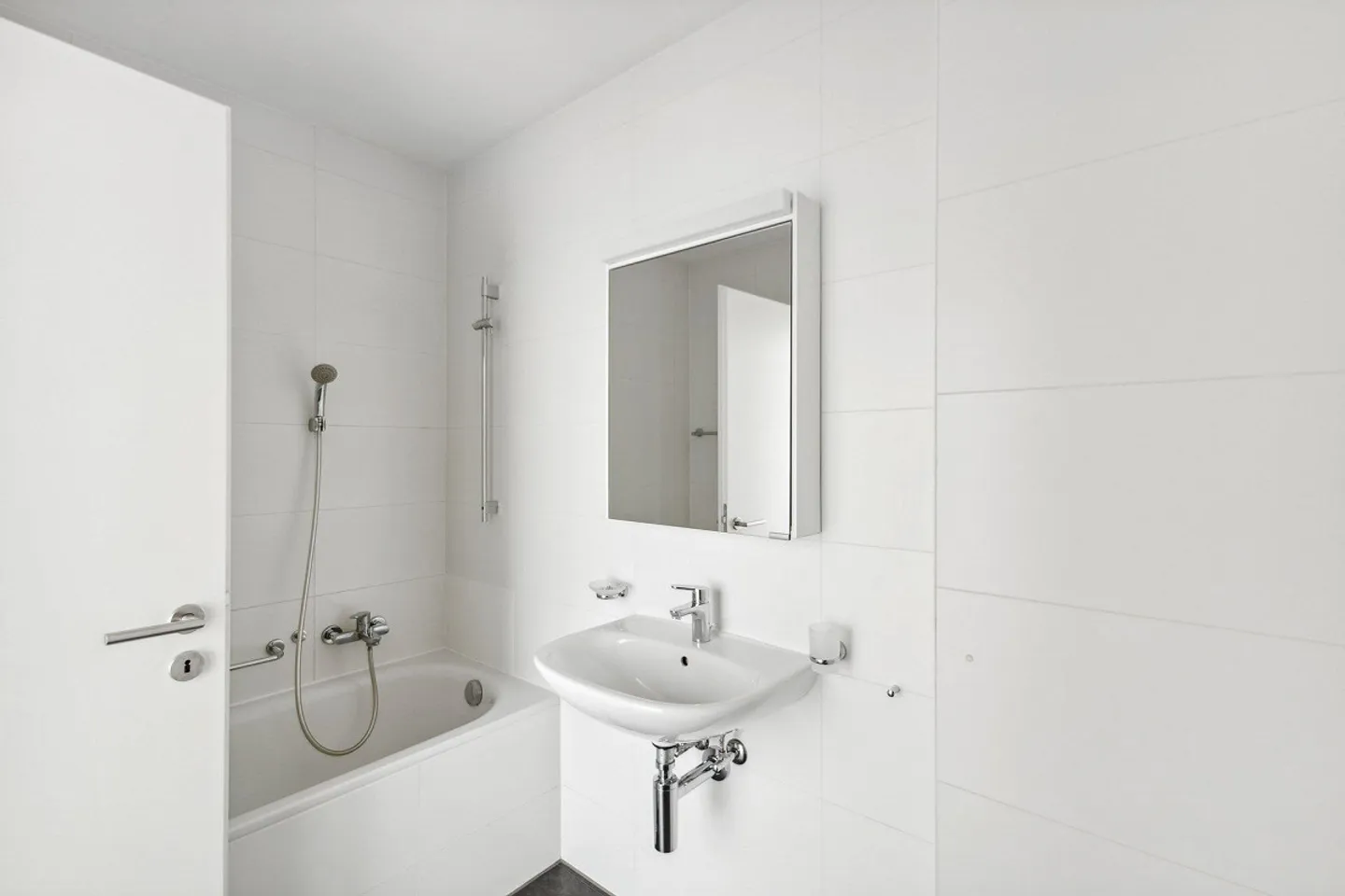 Zone ensoleillée et silencieuse - Photo 1 sur 10