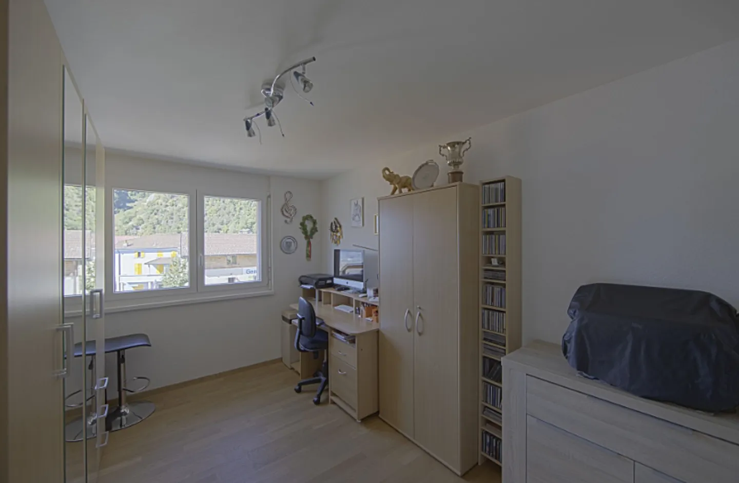 Dachgeschoss 6.5 Zimmer - Foto 12 von 13