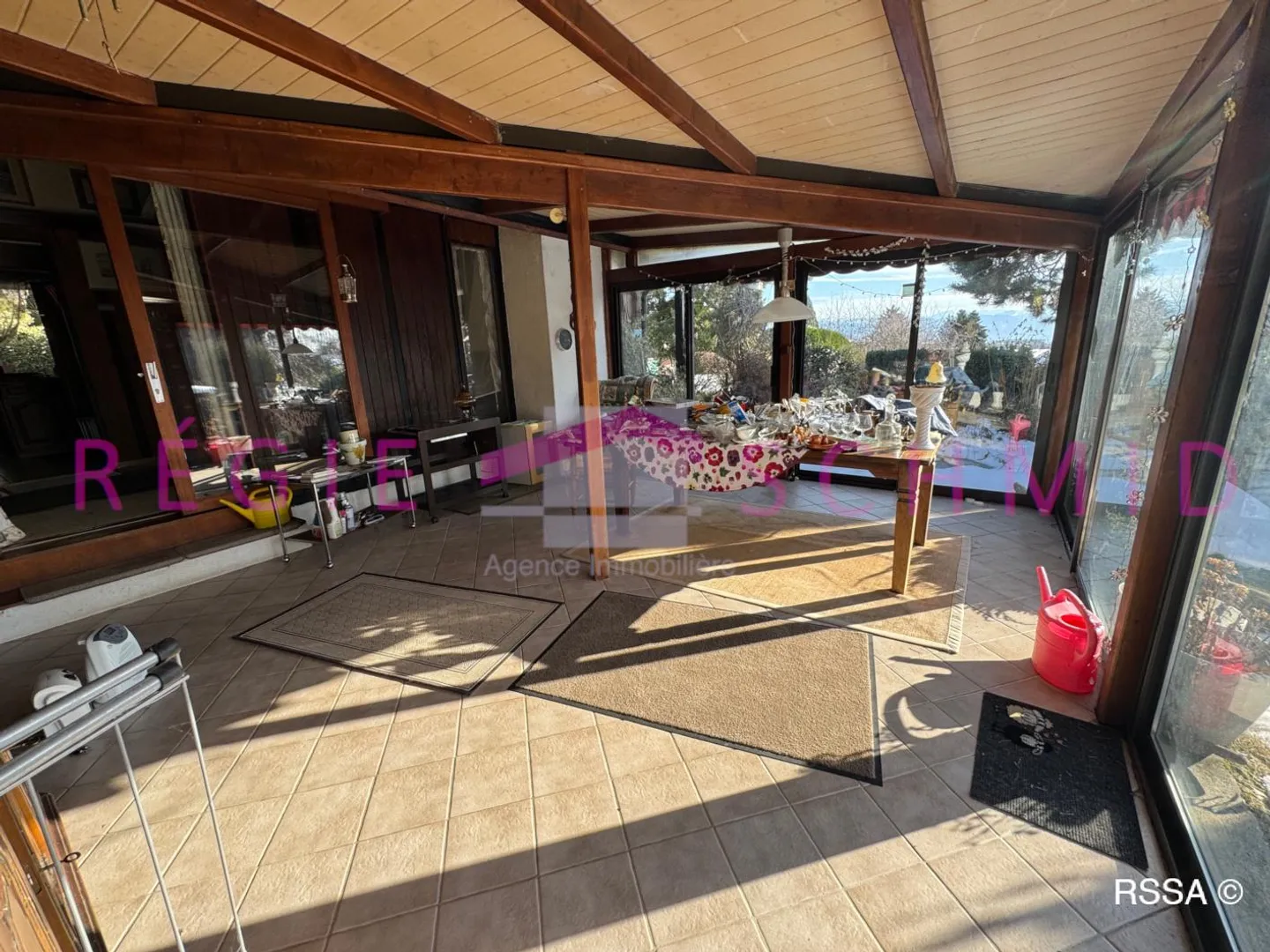 6-room House - Photo 8 of 10