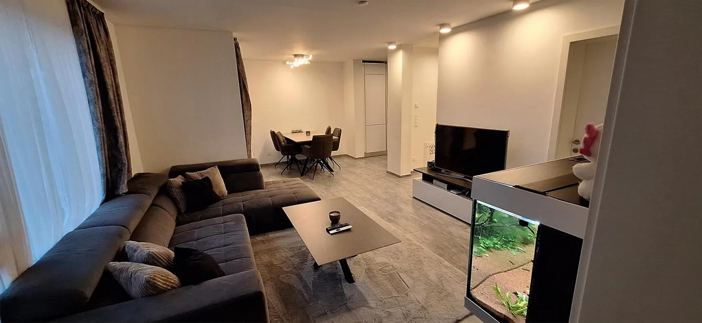 Moderne 2.5 Zimmerwohnung Othmarsingen - Foto 2 von 5