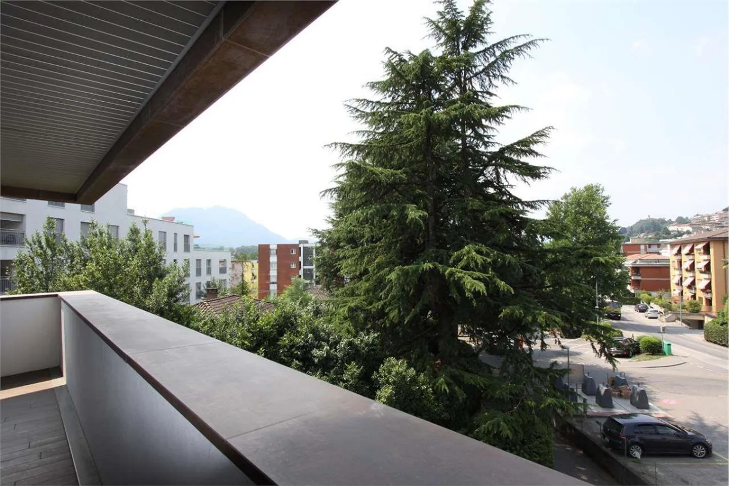 Geräumige Wohnung in Lugano - Foto 1 von 13