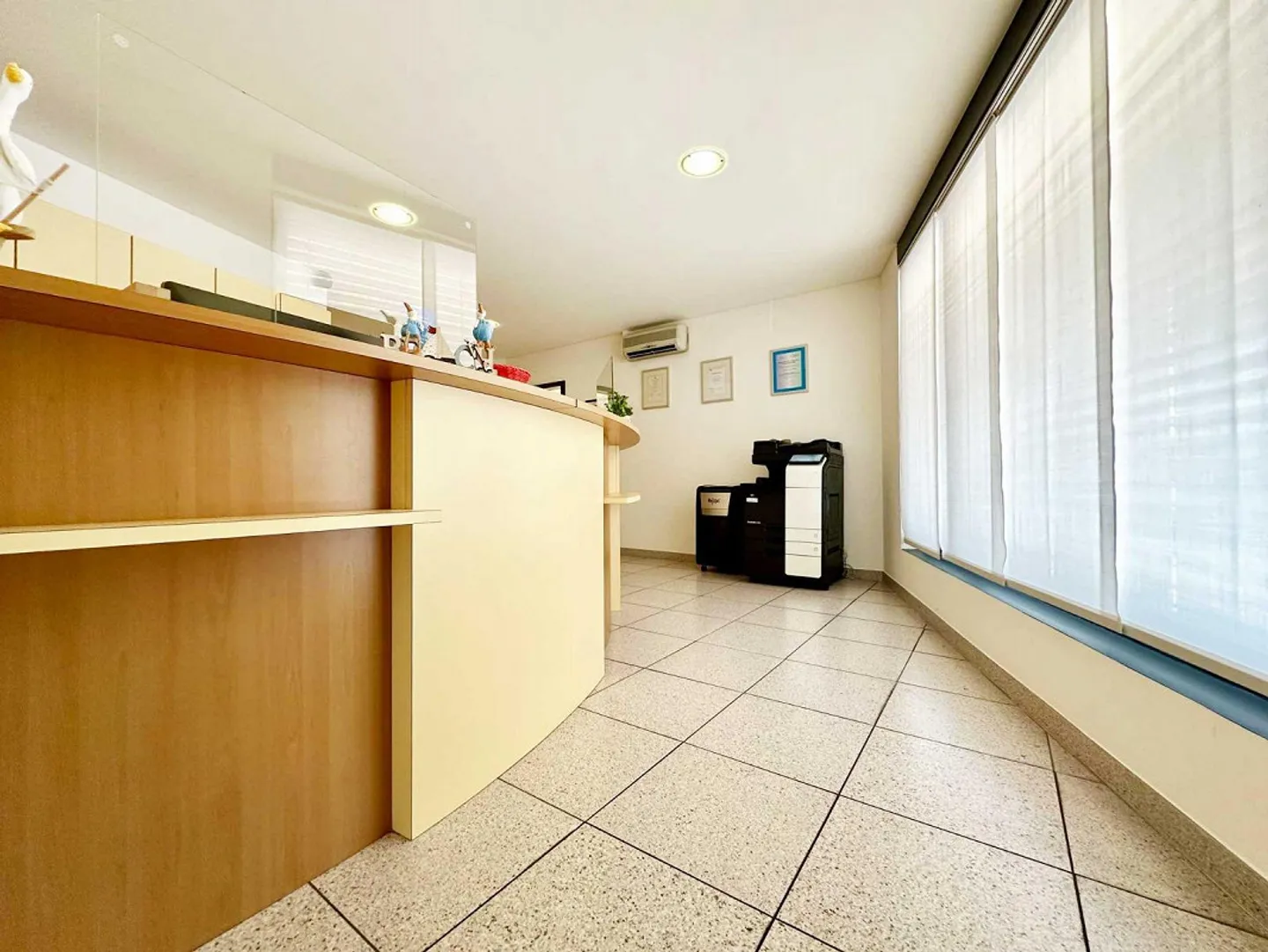 Affittasi Superficie Amministrativa 7 locali a Vezia - Foto 4 di 8