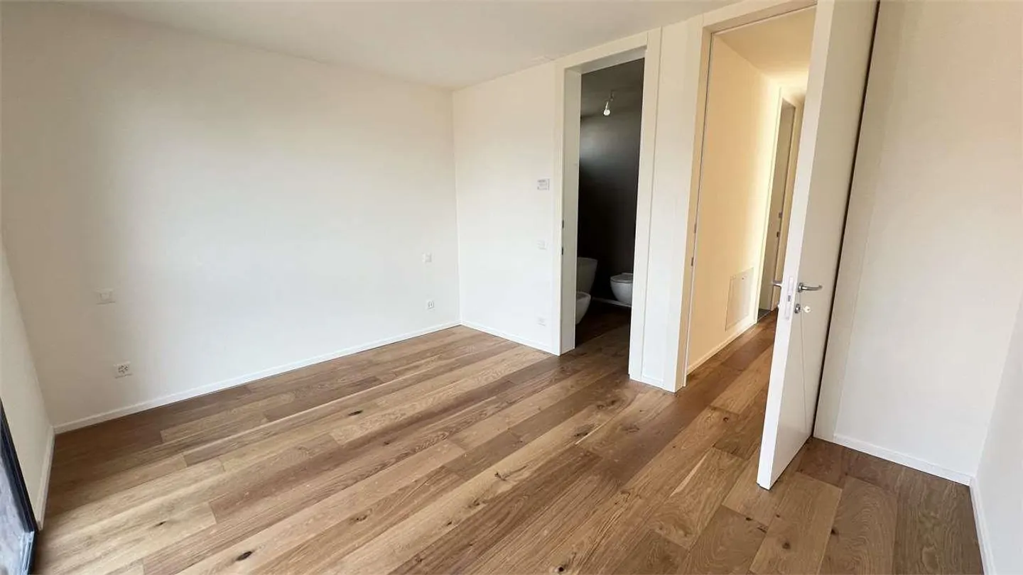 NEUE 4,5 ZIMMER MIT GROSSER TERRASSE - Foto 10 von 13