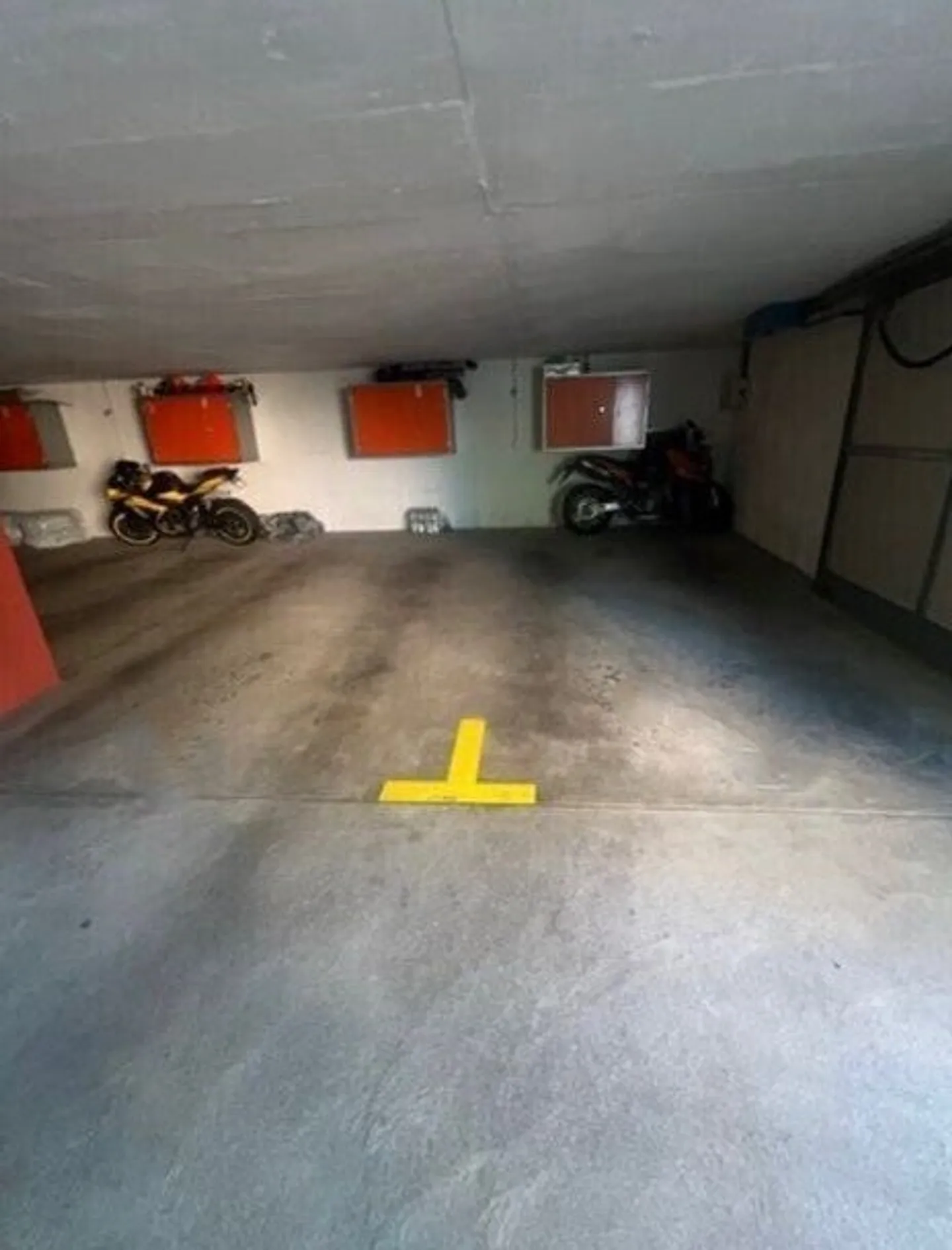 Parking space for rent in Winterthur - Photo 2 of 2