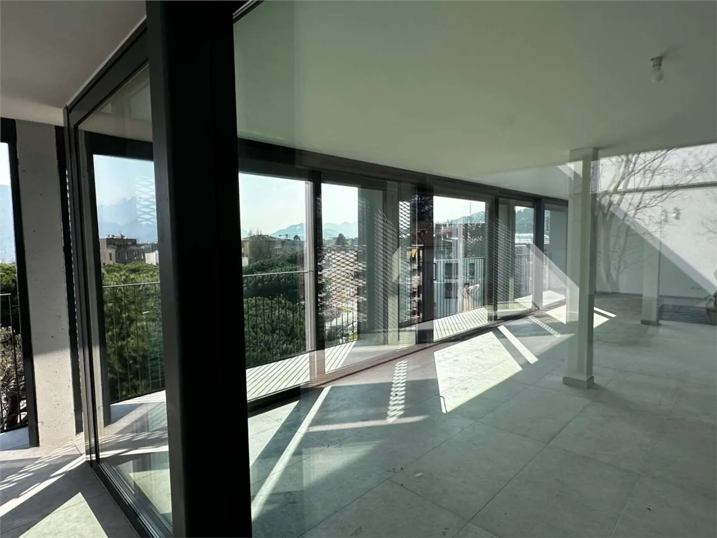 Stunning Penthouse with Terrace - Photo 7 of 15