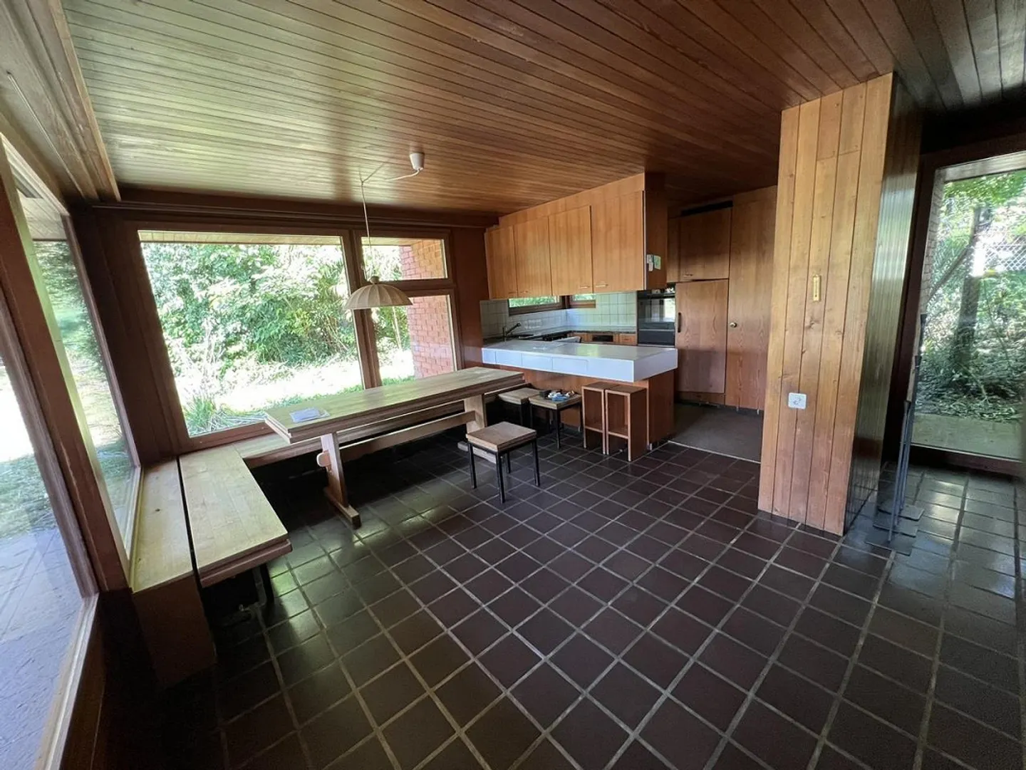 Maison d'architecte imposante avec grand espace environnant - Photo 8 sur 19